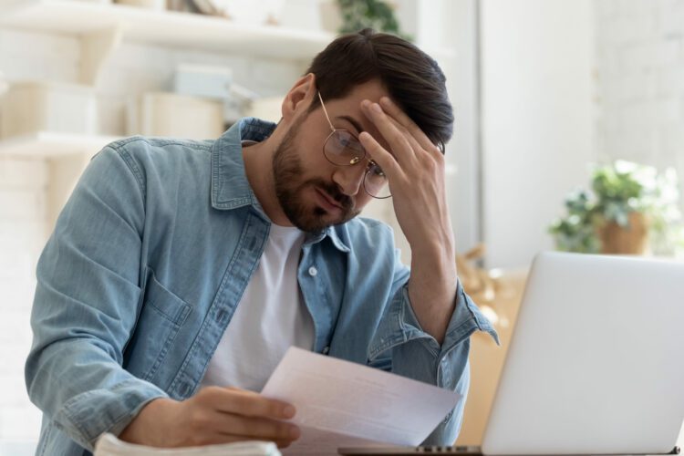 Como regularizar suas dívidas no Serasa e limpar seu nome