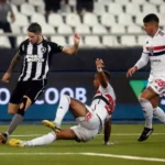 melhor app de futebol ao vivo no celular